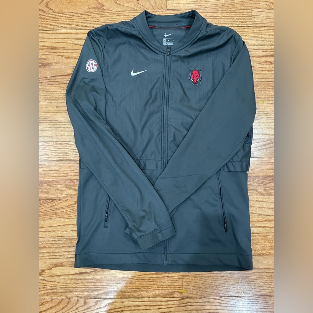 University of Arkansas Razorbacks :: Nike Coach’s Jacket :: Size Medium:: EUC